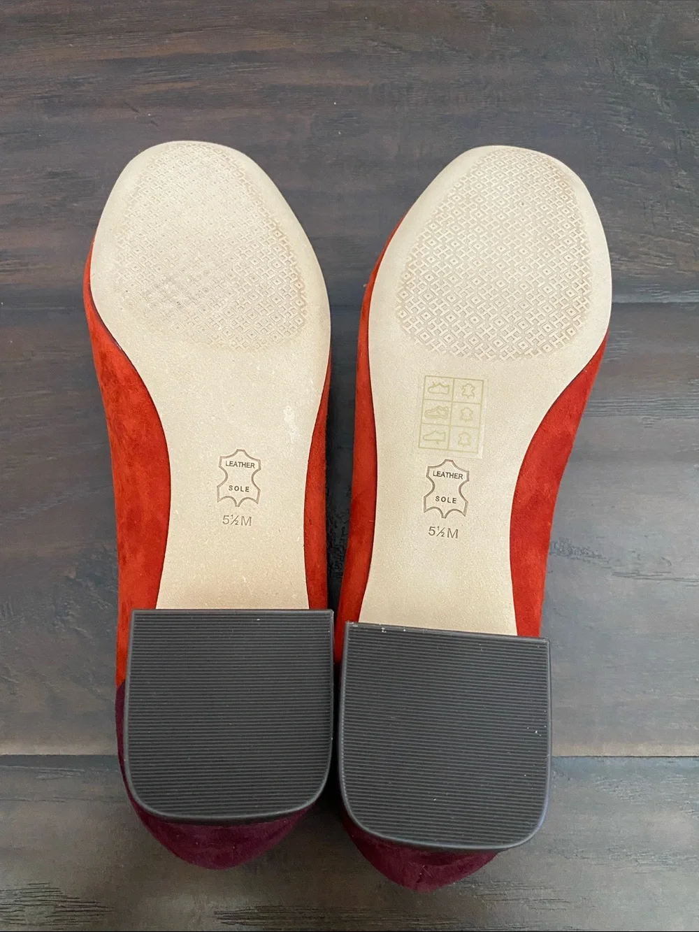 New with box Tory Burch Gigi 20MM Toe flat heeled suede women’s size 5.5 M